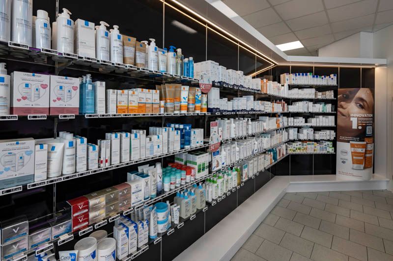 BEST Apotheken - GISELA - Regale