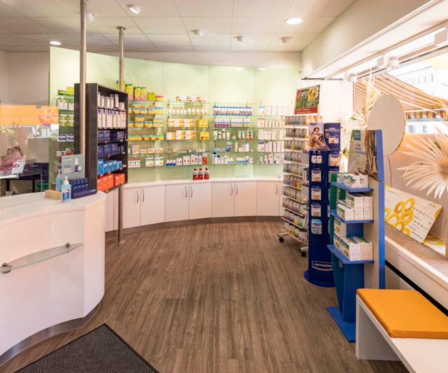 BEST Apotheken Augsburg - JOHANNES - Filiale innen