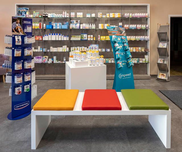 BEST Apotheken Augsburg - VITA - Sitzbank